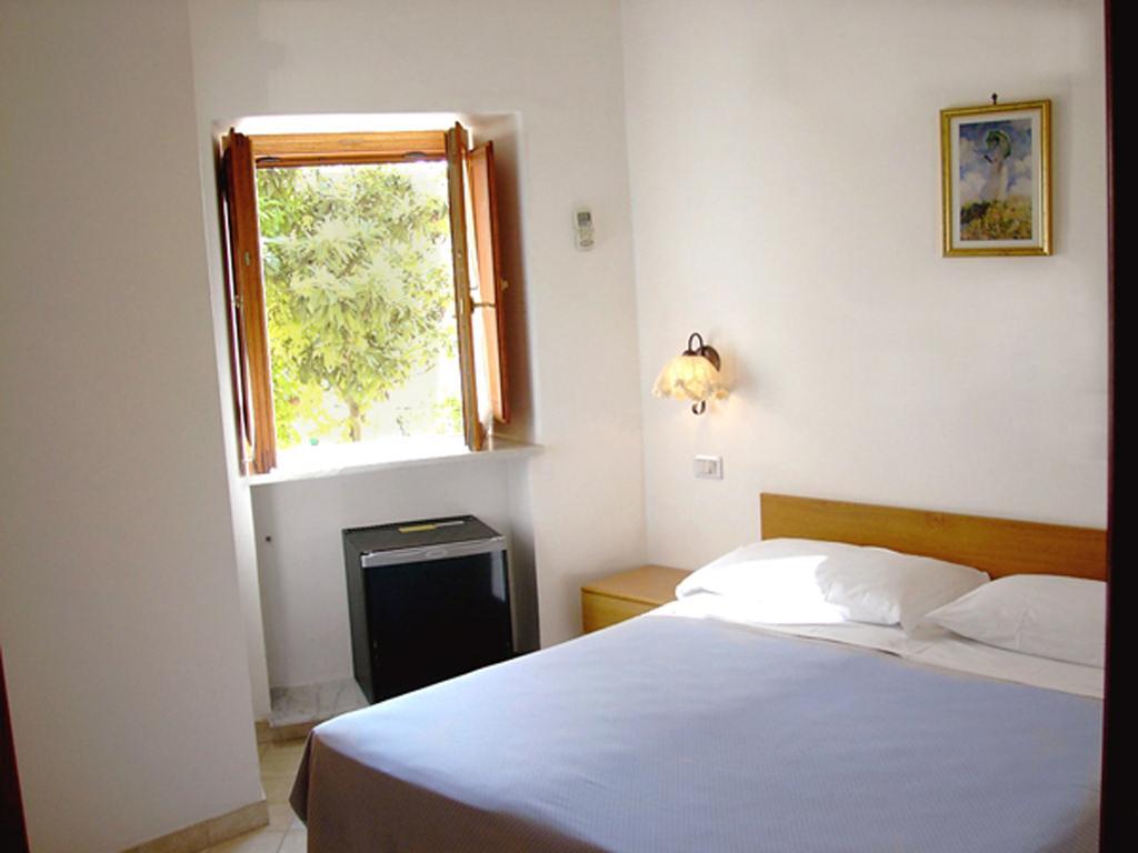 Ludovica Room Positano Rum bild